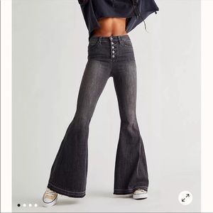 Free People irreplaceable flare jeans, Size 25, new never worn out